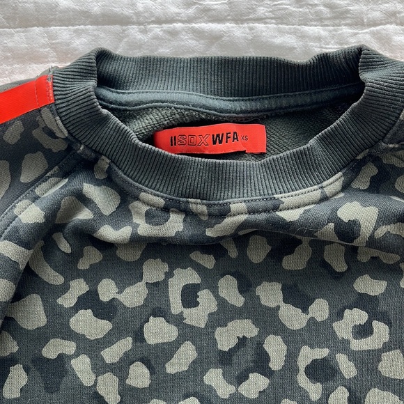 SD X WFA oversized sweatshirt - Picture 3 of 3